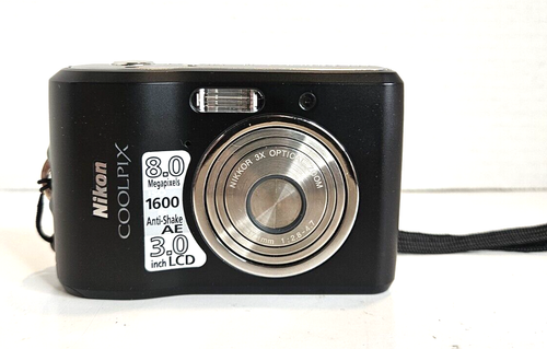 Nikon Coolpix L18 8MP 3x Zoom Black Digital Camera Bundle - Picture 2 of 20