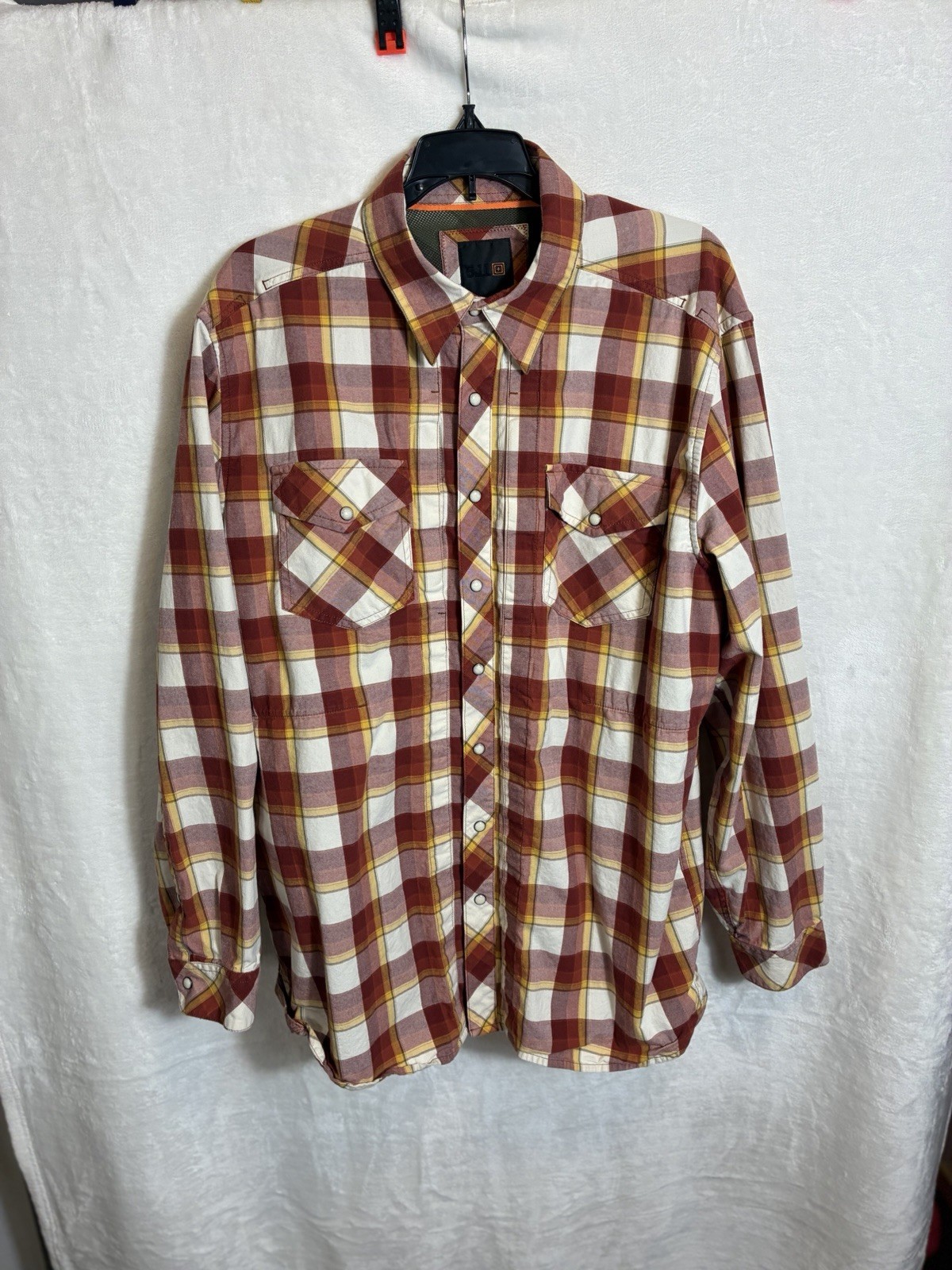 5.11 Tactical Men’s Red Plaid L/S Flannel Snap Button Shirt Size Large 511 Euc