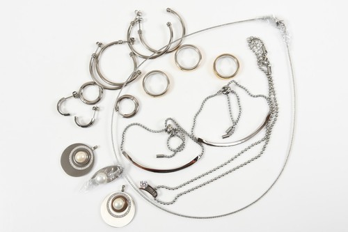 N72N04- Titan u. Stahl Schmuck Konvolut m. Zirkonia ungetragen Lagerbestand
