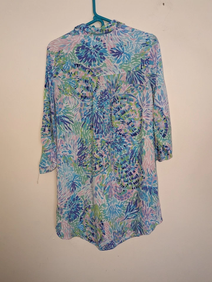 Lilly Pulitzer Azul Rosa Multi Estampado Natalie Camisa Cubrir Traje de Baño Pequeño Foto 2 de 4