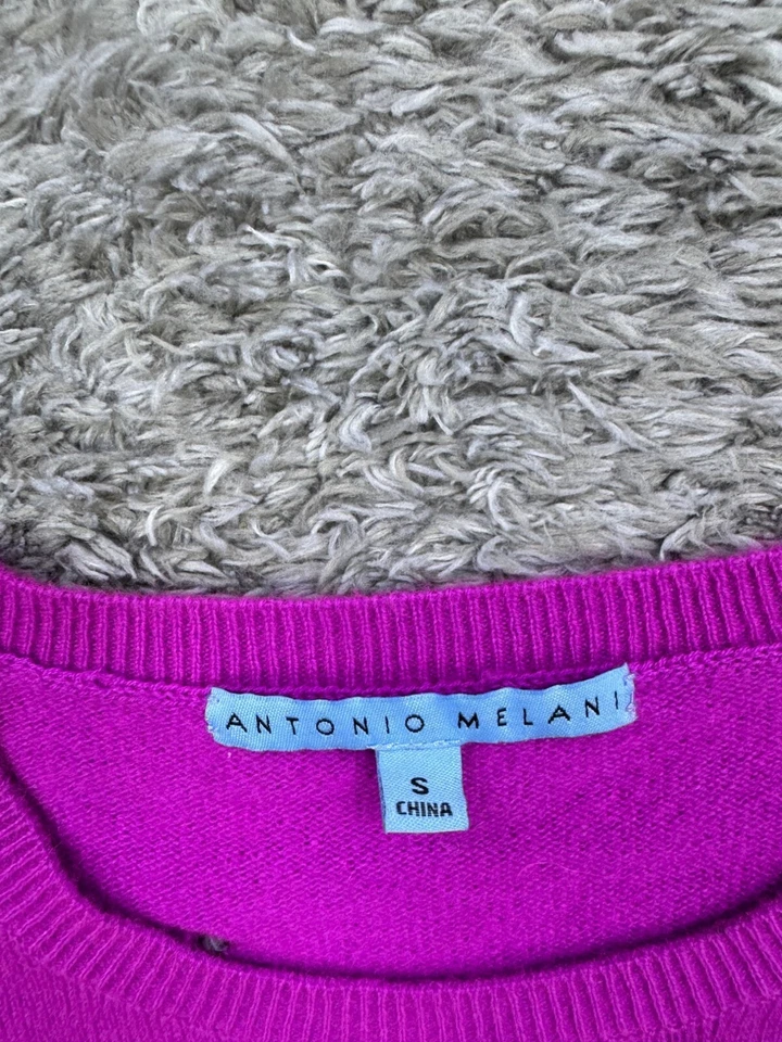 Suéter Antonio Melani Mujer Pequeño Magenta Cachemira Manga Raglán Cuello Redondo Foto 3 de 4
