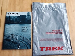 ORIGINAL Trek Bicycle Owners Manual 2002 Excellent Condition with Trek info bag