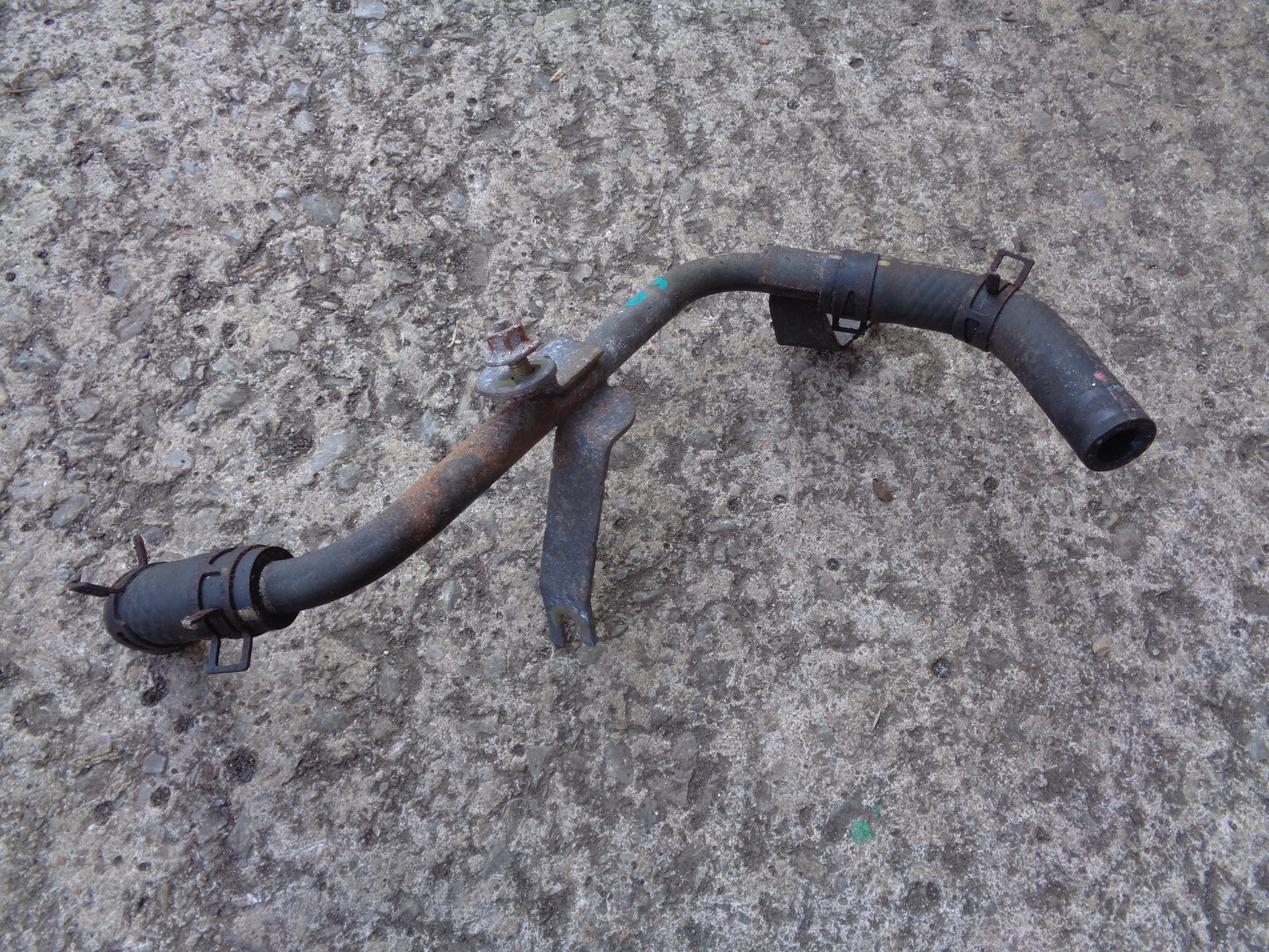 TOYOTA RAV4 MK2 2.0 D4D DIESEL ~ METAL COOLANT WATER PIPE WORK + 2X SMALL HOSES thumbnail 2