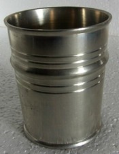 Sch&ouml;ner alter Zinn Becher, signiert: Engel mit K D
