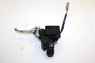 Yamaha Oem Brake Master Cylinder 8DF-W2587-40-00 Q1557