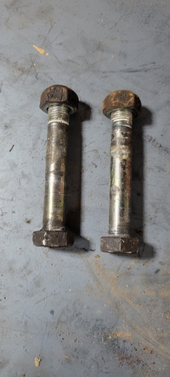 きゅん 1984-89 Nissan 300zx Z31 Front Lower Control Arm Bolt And Nut Set