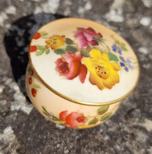 Antique Royal Worcester Blush Ivory Miniature Lidded Pot Painted Roses 1902