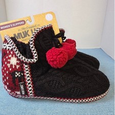 Muk Luks Womens Black Cable Knit Reindeer Pom Pom Bootie Slippers L 9-10 NEW