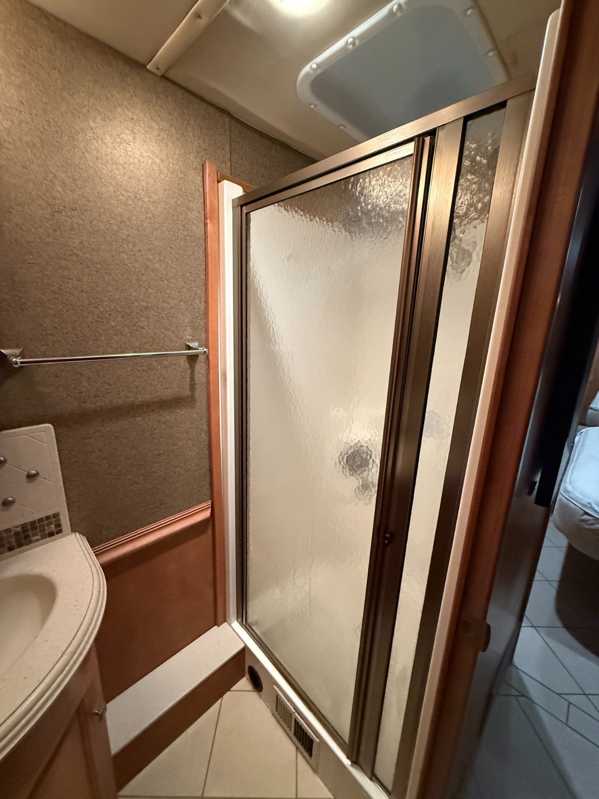 2013 Winnebago Journey 40U