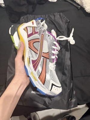 Size 10 - Balenciaga Runner Burgundy