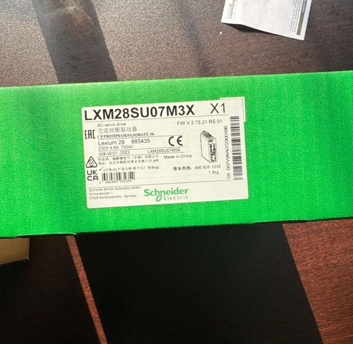 1PC New Schneider LXM28SU07M3X Servo Drive In Box Expendited Shipping - Picture 1 of 1