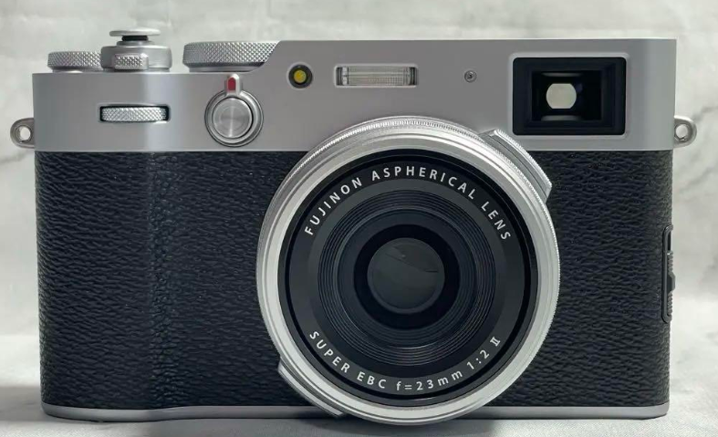 Fujifilm X100V Silver Digital Camera - 30K Shutter Count S/N 03052 No 758