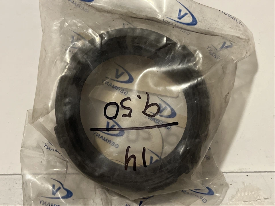 Шланг измерителя массы воздуха Vaico — для 1992–1999 Mercedes-Benz S500 SL500 #119 141 01 67 - Изображение 3 из 3