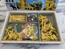 VINTAGE LEGO YELLOW CASTLE 375 PARTS UNOPENED MIB RETIRED SET BOXED 1978 TVE