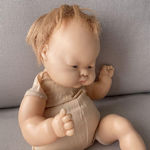 Vintage Vogue 12 inch Baby Dear Doll with Handmade Bonnet and Harrods JAPAN - Picture 10 of 11
