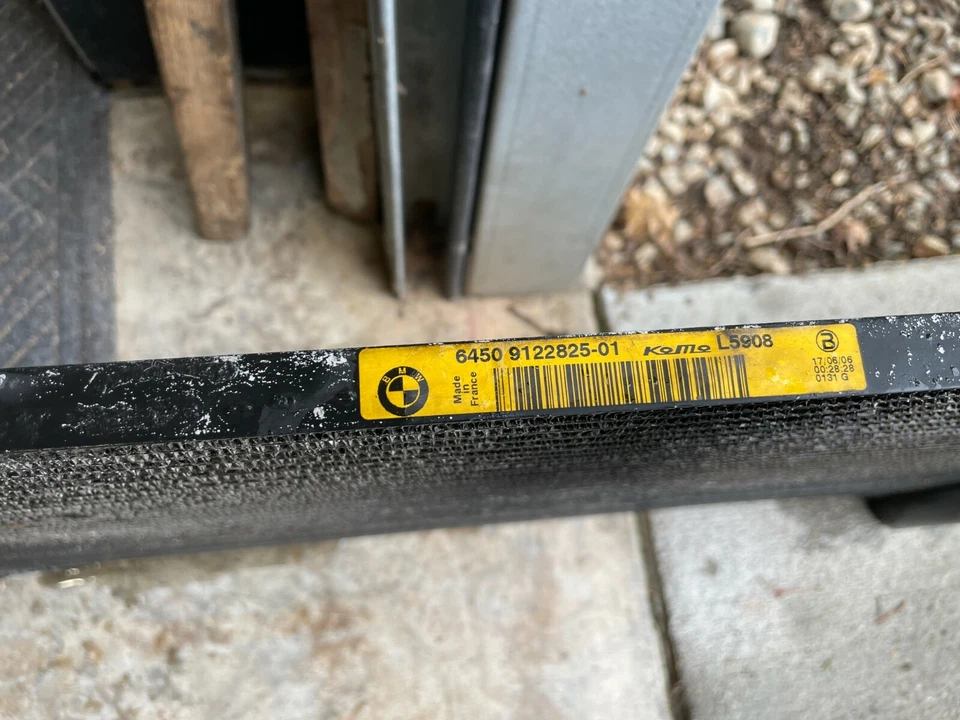 BMW 750i E65 2006 condensador de aire acondicionado OEM 9122825 Foto 3 de 4