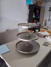 GG COLLECTION  Metal collection 3 tier Serving Tray
