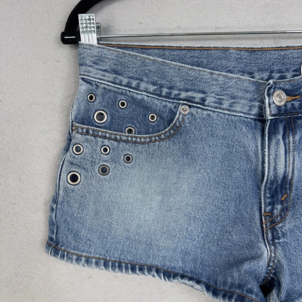 Vintage Levis Shorts Womens 5 Blue Denim Low Rise Grommet Y2K 90s Micro - Image 2 of 4