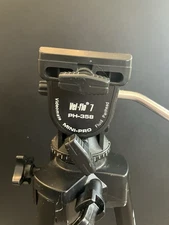 Velbon Video Telescoping Tripod Videomate II Lever Lock Vel-flo 7 PH-358 EUC
