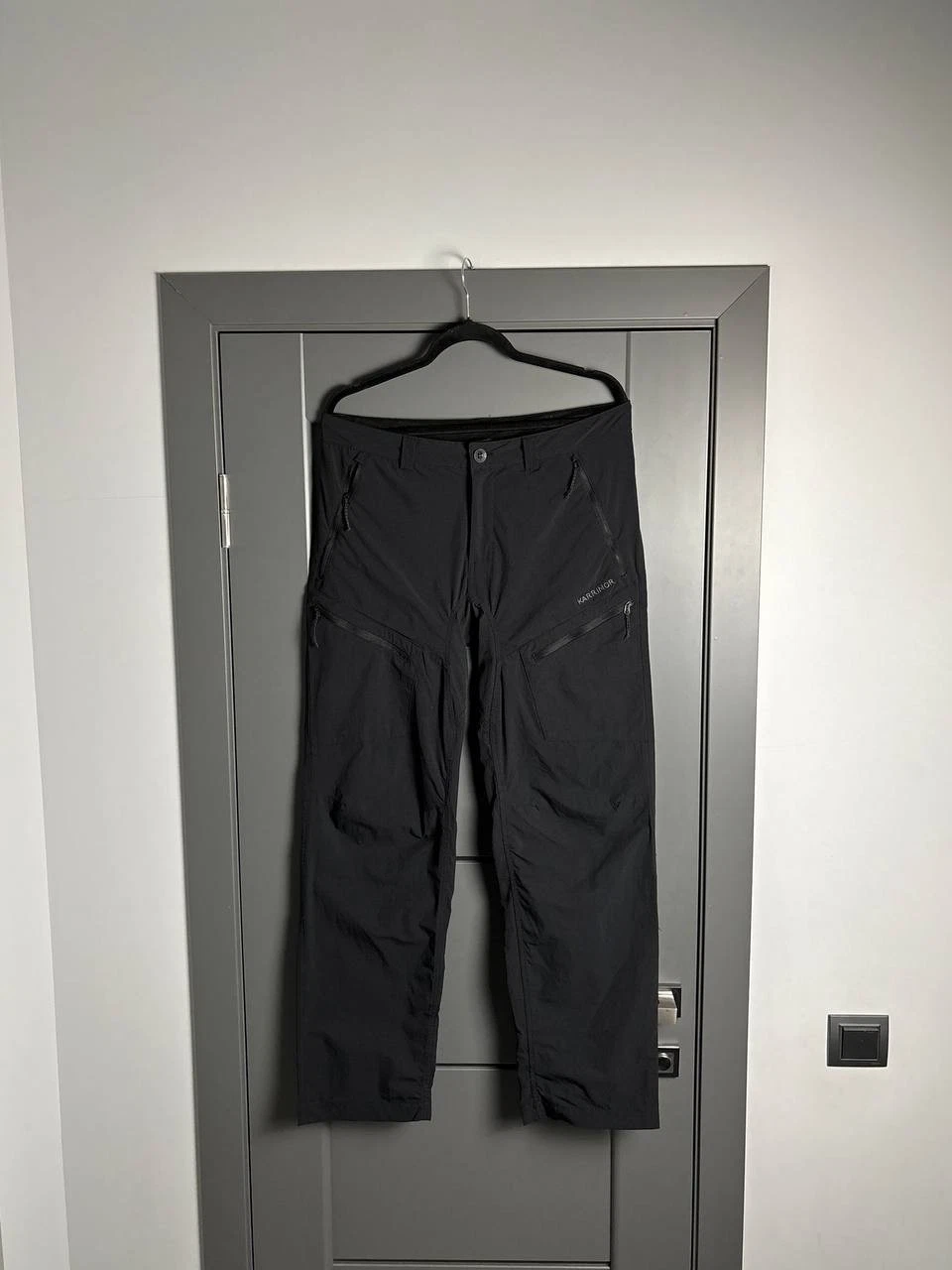 Karrimor Mens Walking Trousers Black Size M Softshell Hiking Trekking Pants
Opens in a new window or