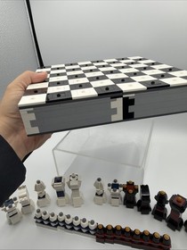 Lego 40174 Iconic Chess & Checkers Set Incomplete