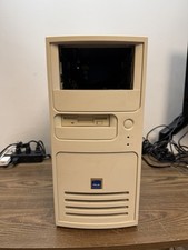 VINTAGE WHITE ATX CASE WITH 3.5  FLOPPY DRIVE...