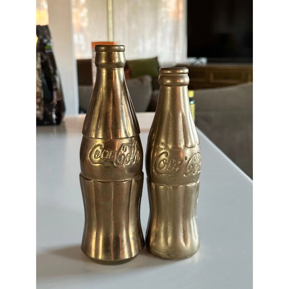Juego de arte pop de Coca Cola de latón macizo/2 obras de arte de mediados de siglo decoración botella de Coca-Cola regalo Foto 3 de 4