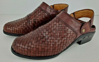 black kitten heel mule