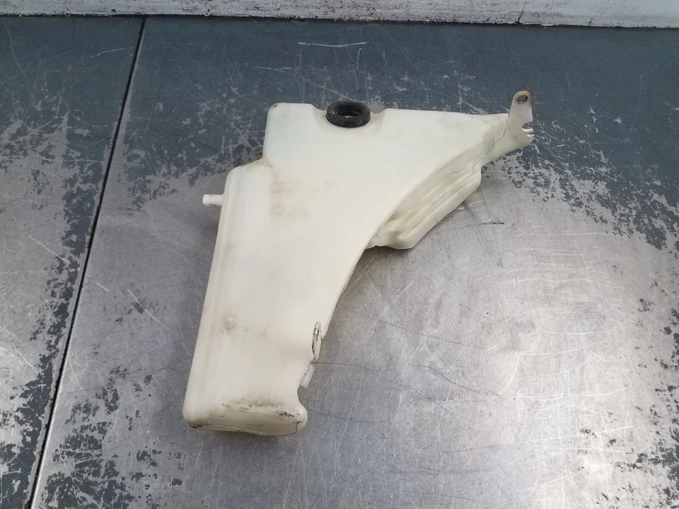 Audi S4 Quattro B8 2012 tanque de líquido lavado de parabrisas #1717 A8 Foto 4 de 4