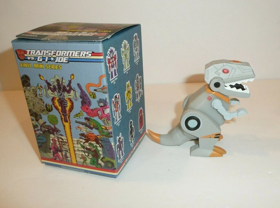 Figura Dinobot GRIMLOCK Mystery Vinyl Mini Series Transformer GIJOE Kidrobot  Foto 3 de 3