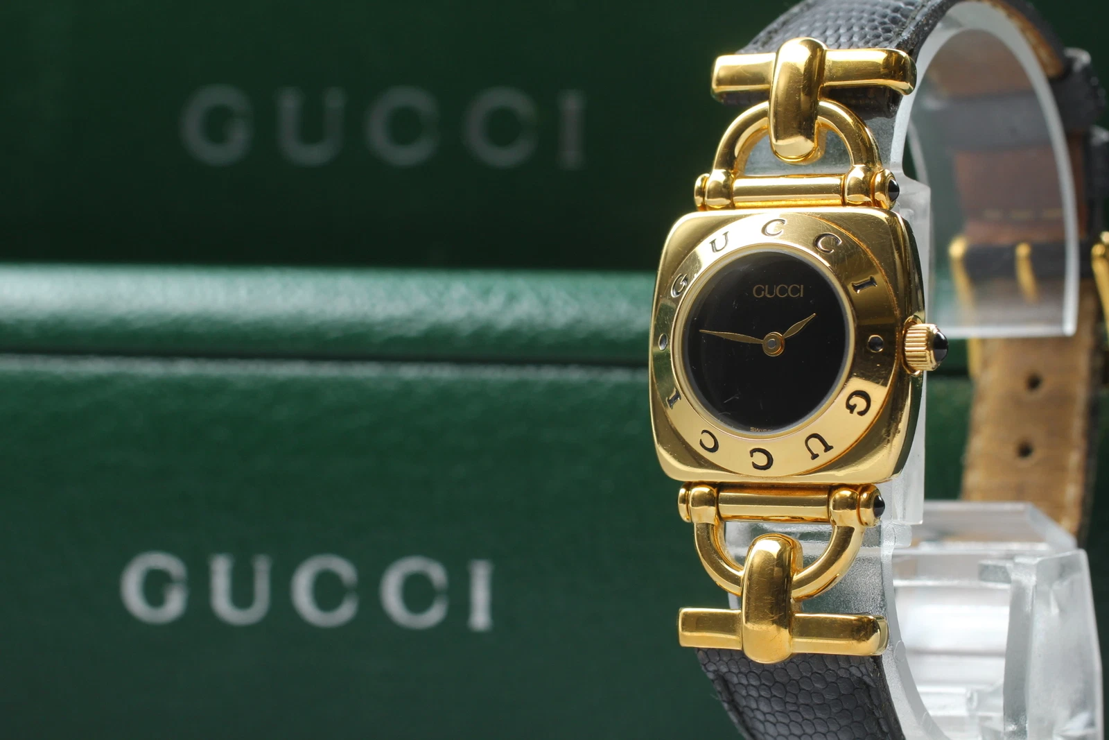 [Exc+5 / Boîte Papier] Montre Femme GUCCI Hosebit 6300L Cadran Or Noir Quartz 