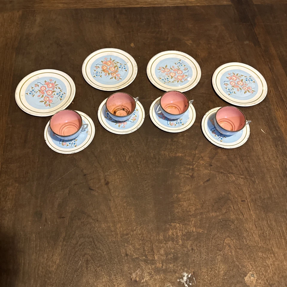 JUEGO COMPLETO DE TAZAS DE TÉ DE HOJALATA AÑOS 60 VINTAGE ROSA Y AZUL MARIPOSAS FLORALES ~ 12 piezas Foto 3 de 4