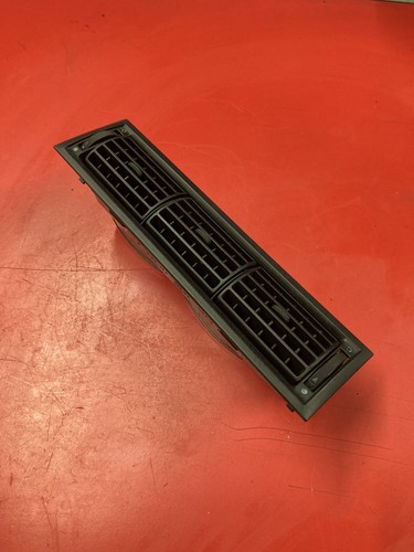 Volkswagen Transporter T4 Triple Centre Dashboard Vents 7D2819703A 7D1819703B VW - Picture 4 of 21