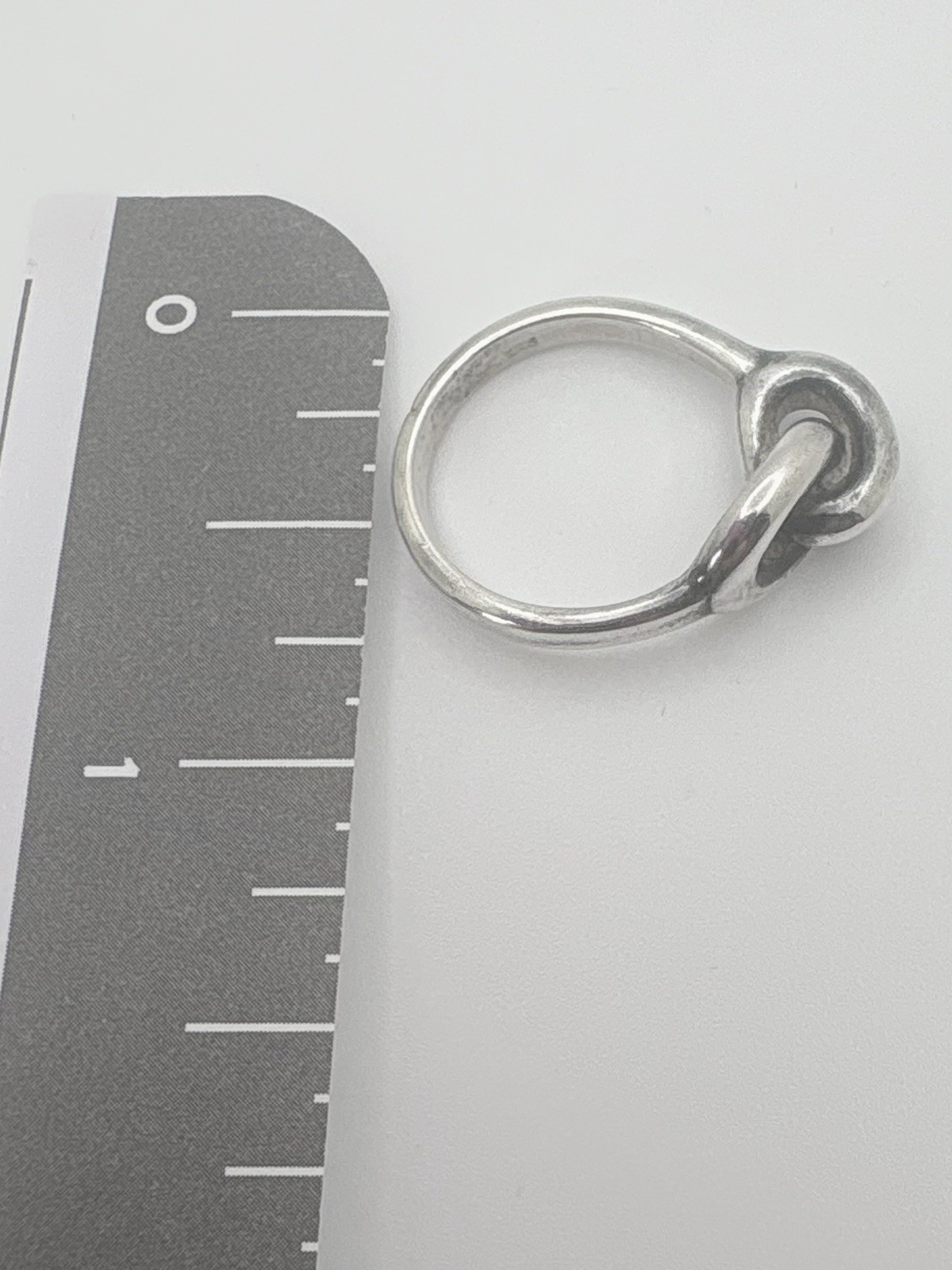 Vintage Solid Sterling Silver Knot Ring – Size 6 … - image 11