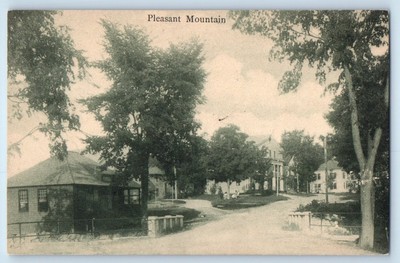 c1905 Maine Vintage Postcard Pleasant Mountain House Exterior View Unposted