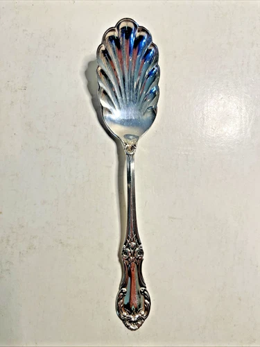 New ListingVintage Wild Rose International Sterling Silver Sugar Shell Spoon 6 1/4 in 30g