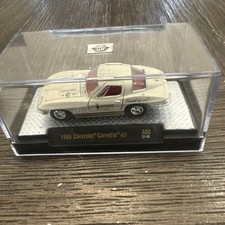 M2 164 1966 Chevrolet Corvette 427 Diecast 11-13 In Display M2 164 1966 Chevrolet Corvette 427 Diecast 11-13 In Display
