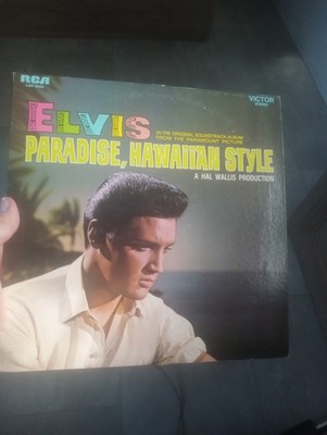 Elvis Presley-Paradise Hawaiian Style-Soundtrack Vinyl LP RCA  LSP-3643 NM/VG+.