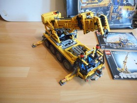 LEGO Technic Mobile Crane with Box (Lego No: 8421)