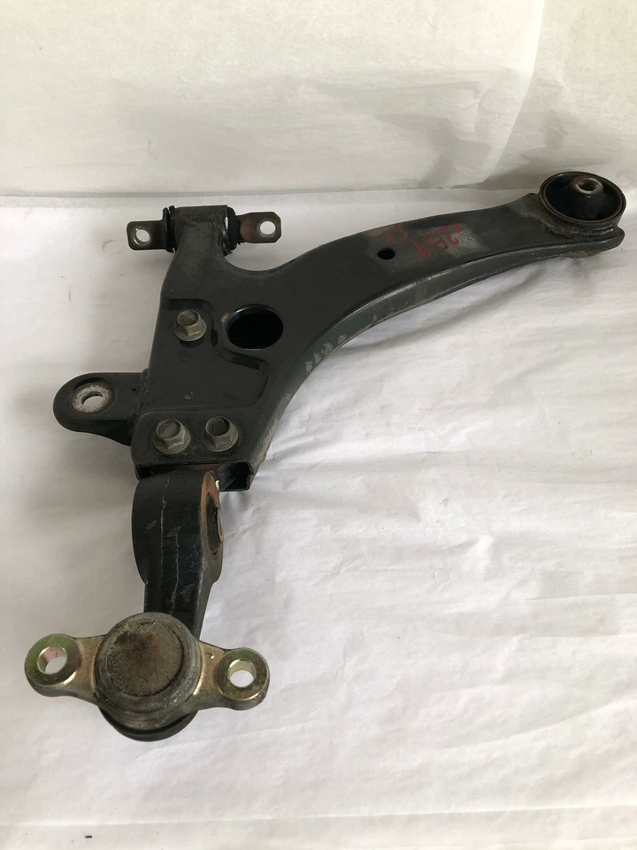 Brazo de control inferior de suspensión delantera lado del conductor izquierdo Hyundai Sonata 2001-2006 Foto 2 de 4