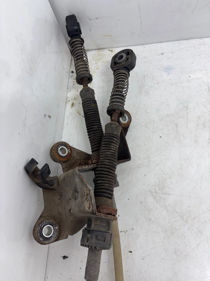 Volkswagen Beetle (2005-2010) Gearbox Linkage Selector 1J0711565 - Image 3 of 4