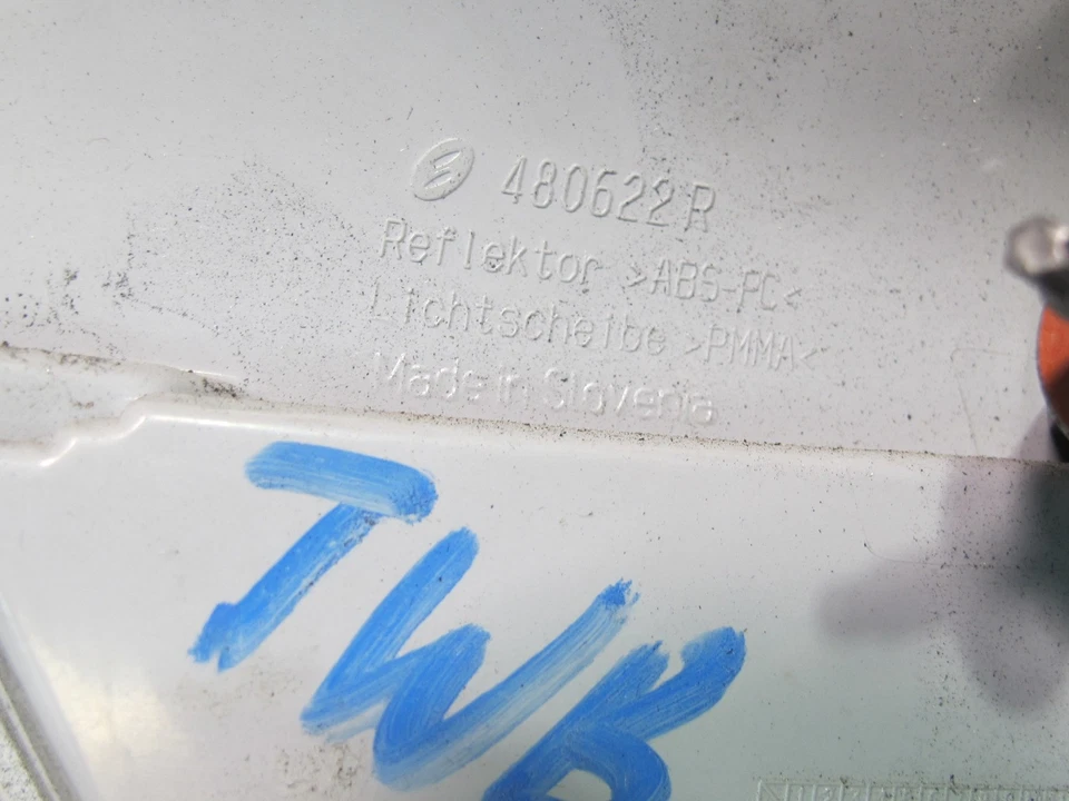 07-10 PILOTO TRASERO DERECHO CONVERTIBLE BMW E93 335i 7162302 dañado Foto 3 de 4