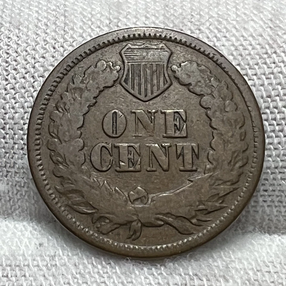 1870 Shallow "N" Semi-Key Date Indian Head Cent receive coin pictured #3068 - Image 2 of 3