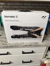 Brand New Hyperice Normatec 3 Leg Compression System