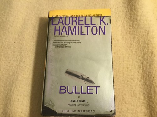 LAURELL K. HAMILTON Lot of 6 Paranormal, Fantasy, Crime Paperbacks nn - Picture 13 of 14
