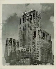 1958 Press Photo A view of the Kemper Insurance Building in Chicago, Illinois