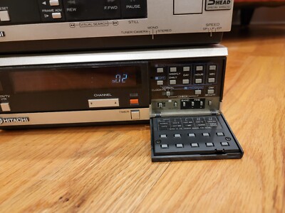 Hitachi VTTU8A 5 Head Portable VCR Video Tuner Retro 1980s Vintage