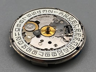 VINTAGE 70s  CLEAN ESA ETA CAL. 954.111 SWISS QUARTZ WATCH MOVEMENT RUNING AS IS
