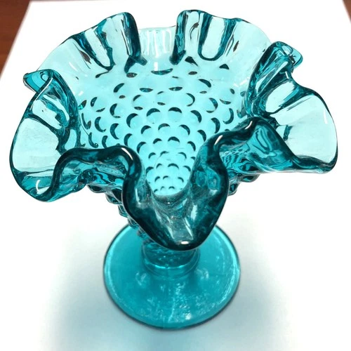Vintage FENTON Hobnail Blue Vase with Ruffled Edge