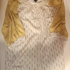 DAVI & DANI Ivory Floral Lace Blouse